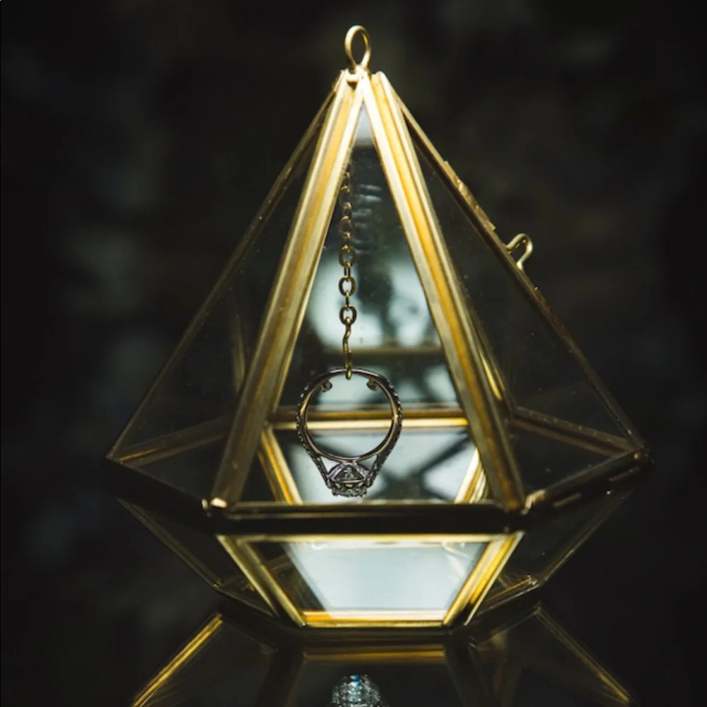 Gold Diamond Shape Ring Holder - Picture 2 of 2
